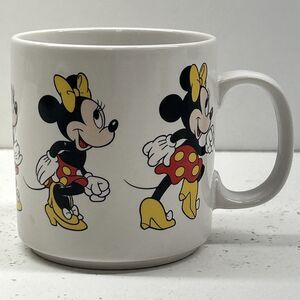 Collectable Disney Minnie Mouse Walk Around Mug/Coffee Cup Vintage